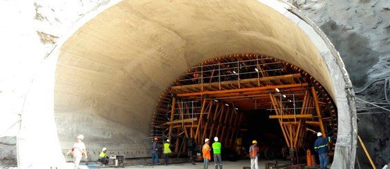 Tunnel Verbin-Dungsstrecke Compostela, Nayarit, Mexiko