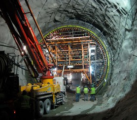 Einsatz mit Tunnelbohmaschine.