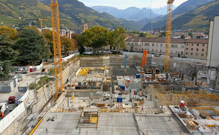 WaltherPark, Bau eines Multifunktionsgebäudes im historischen Herzen von Bozen